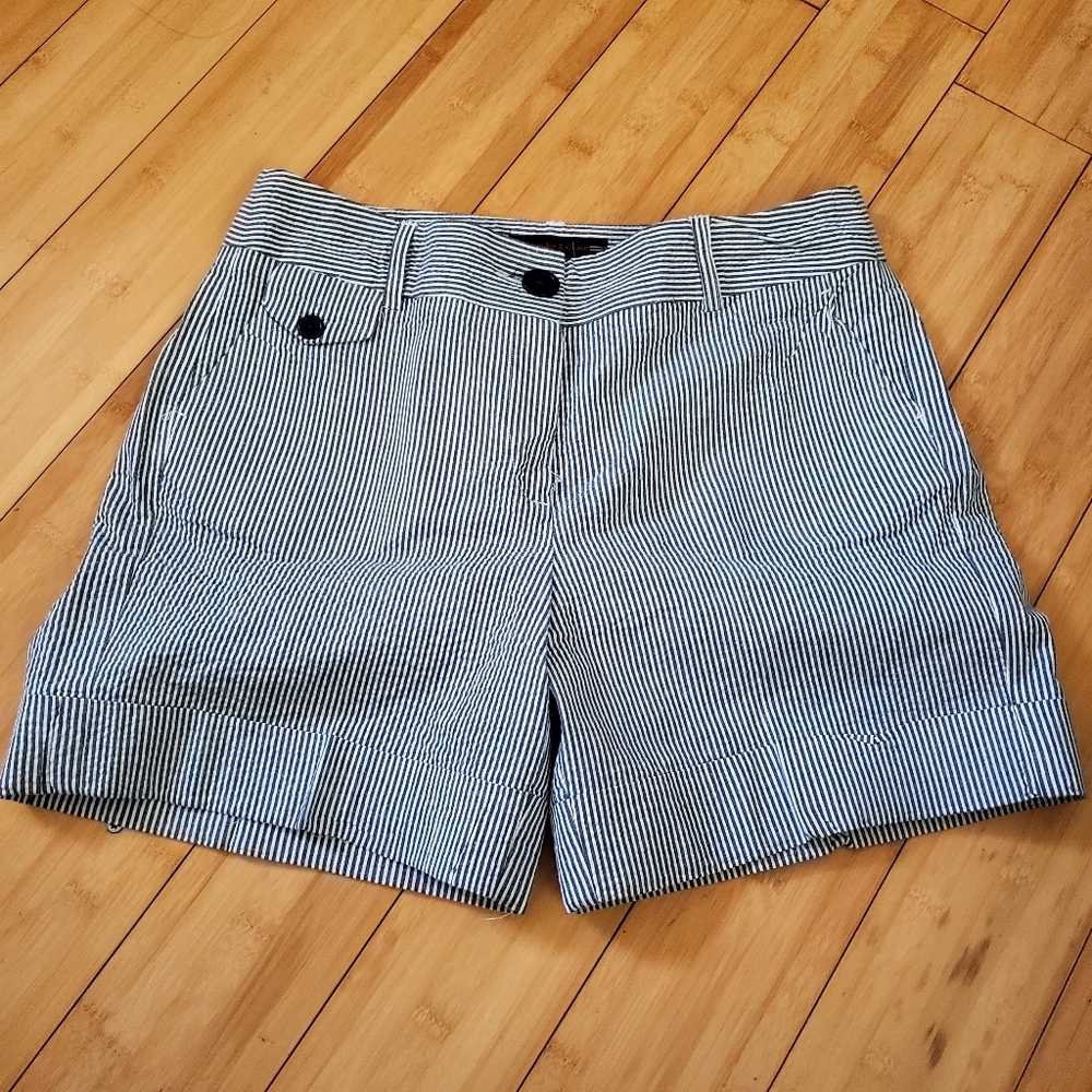 Jennifer & Grace Striped Cotton Blend Women's Shorts - Blue & White Sz 8